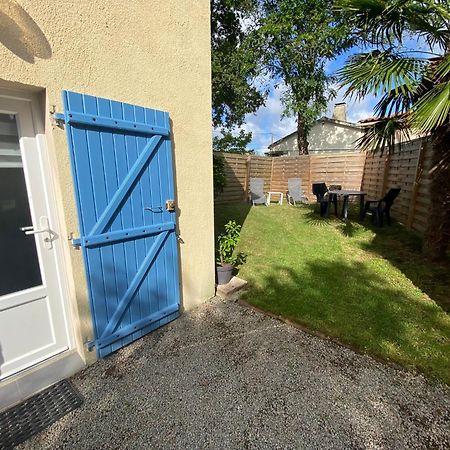 Le Palmier Apartment Saint-Georges-de-Pointindoux Exterior photo